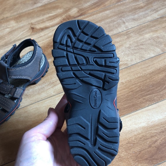 NWOT brown unisex toddler sandals. - Picture 3 of 6